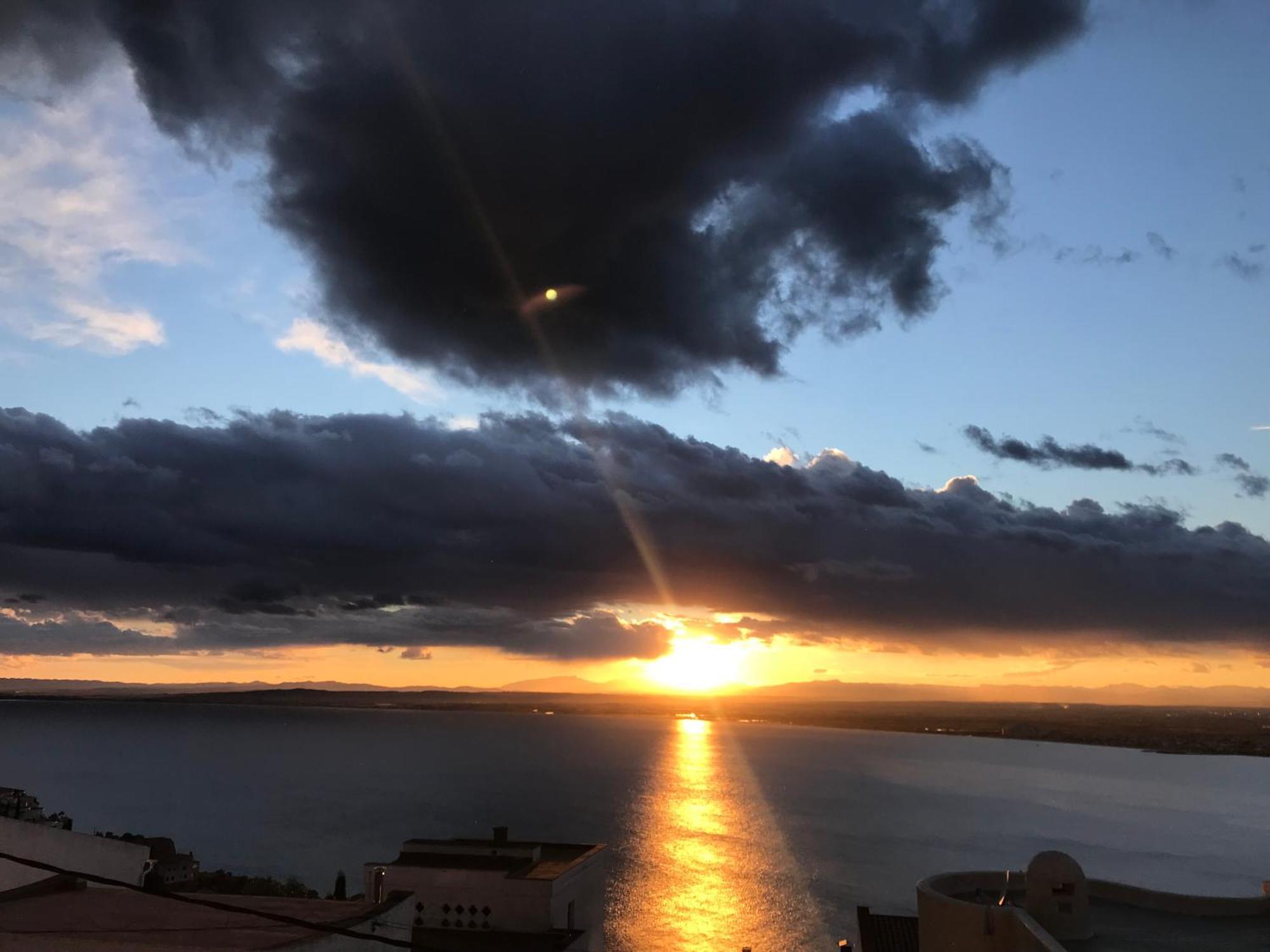 Las Mejores Puestas De Sol Roses Esterno foto